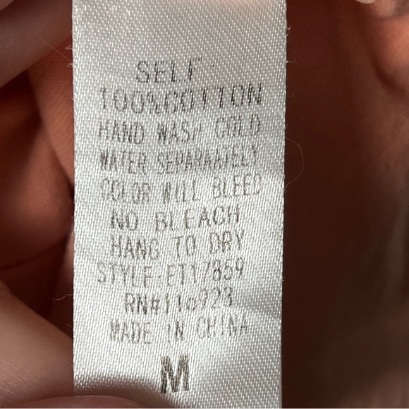 Easel | Peach Floral Patchwork Exposed Seam Oversized Long Sleeve Top, Medium - Picture 8 of 8